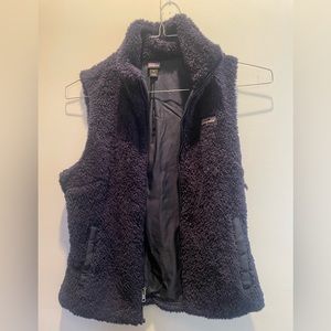 Patagonia Women’s Navy vest.